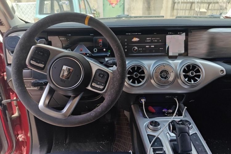 Used Tank 300 2021 Off-Road Edition 2.0T Conqueror Center Console