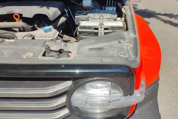 Used Tank 300 2021 City Edition 2.0T—Truly Stylish Engine Bay Left