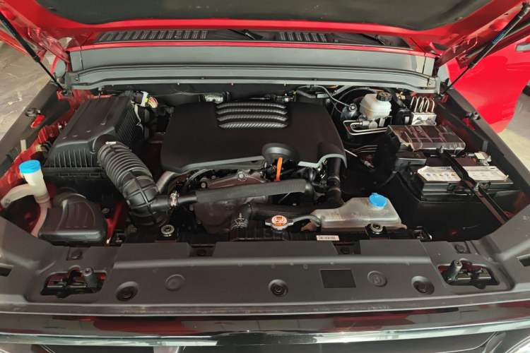 Used Tank 300 2021 Off-Road Edition 2.0T Challenger Engine Bay
