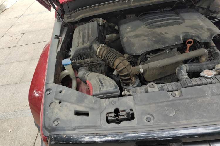 Used Tank 300 2021 City Edition 2.0T—Truly Stylish Engine Bay Right