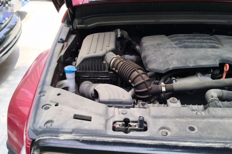 Used Tank 300 2021 City Edition 2.0T—Truly Stylish Engine Bay Right