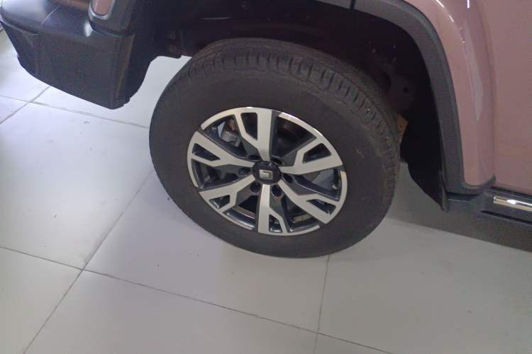Used Tank 300 2021 City Edition 2.0T—Truly Stylish Exterior 8