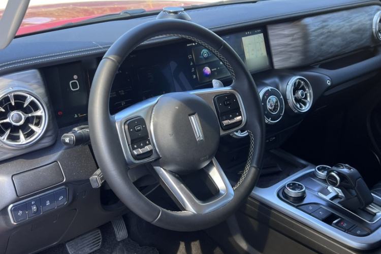 Used Tank 300 2021 Off-Road Edition 2.0T Challenger Interior 2
