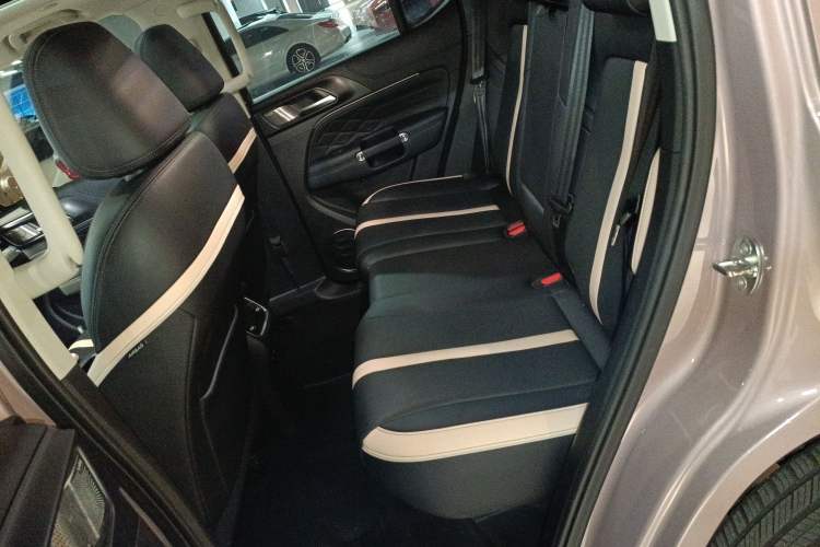 Used Tank 300 2021 City Edition 2.0T—Truly Stylish Interior 4