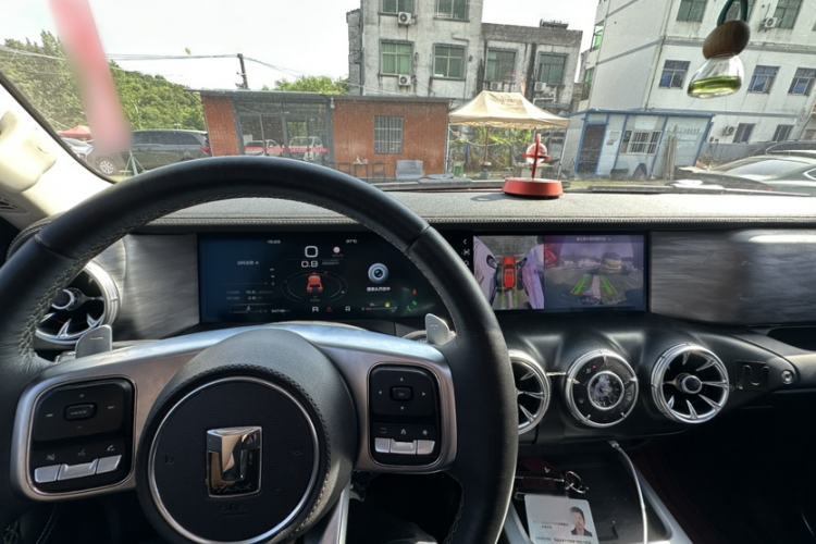Used Tank 300 2021 City Edition 2.0T—Truly Stylish Interior 6