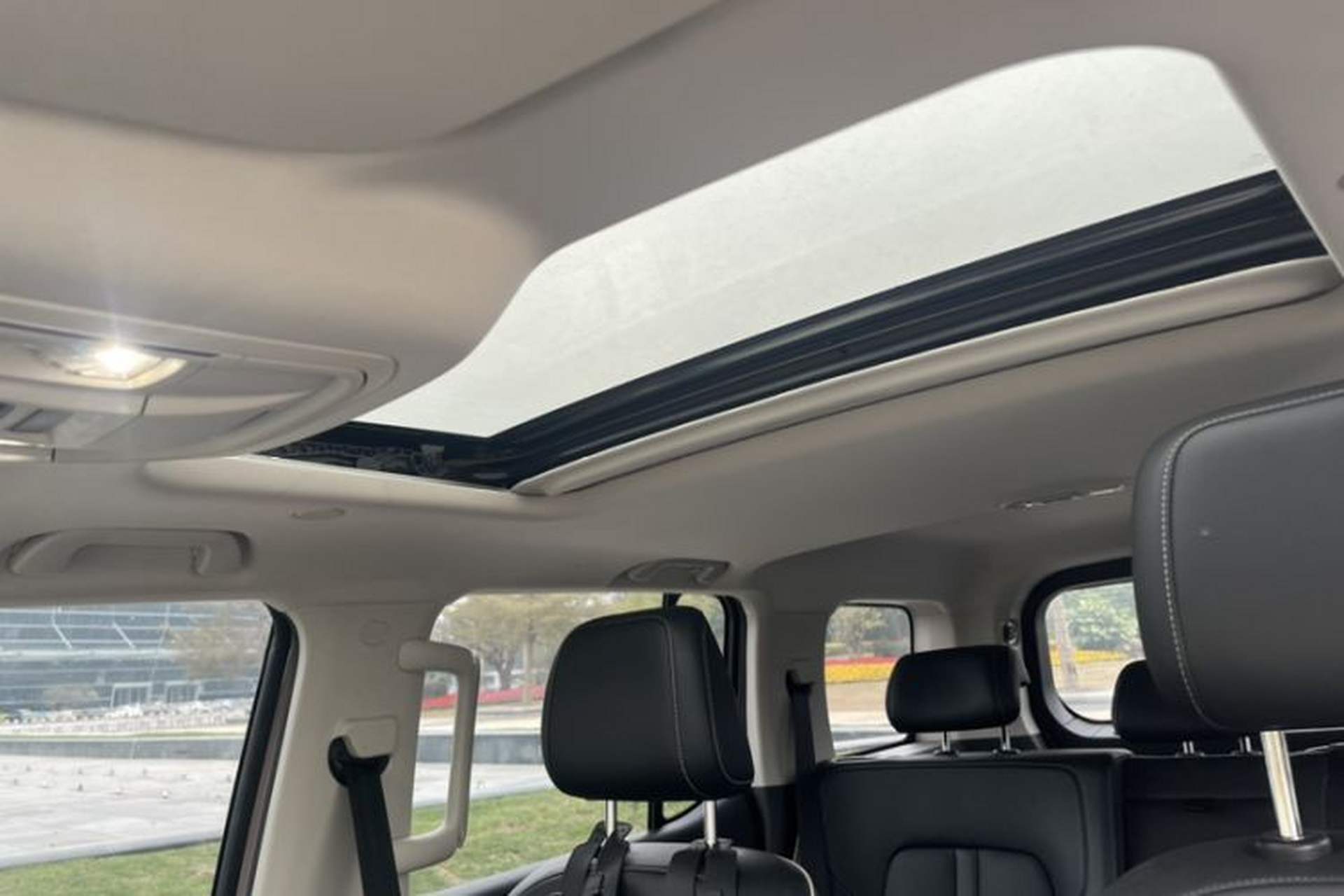 Used Tank 300 2021 City Edition 2.0T—Truly Stylish Interior 8