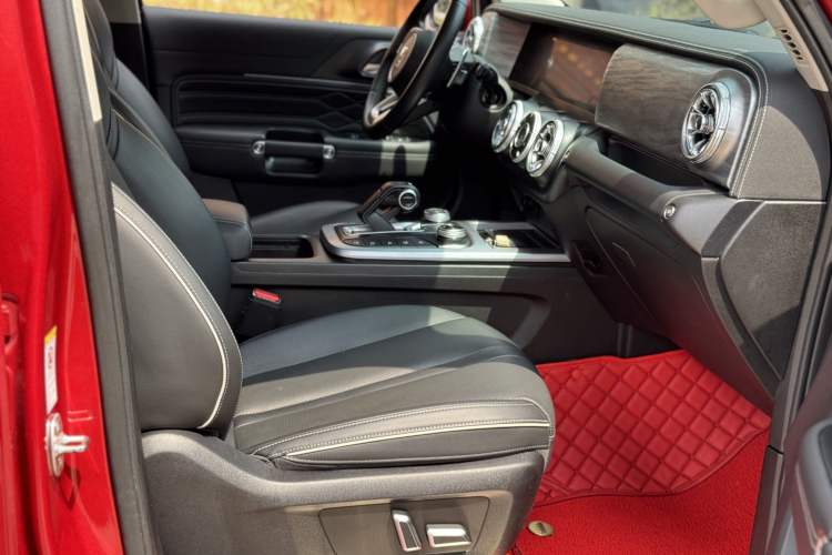 Used Tank 300 2021 City Edition 2.0T—Truly Stylish Interior 8