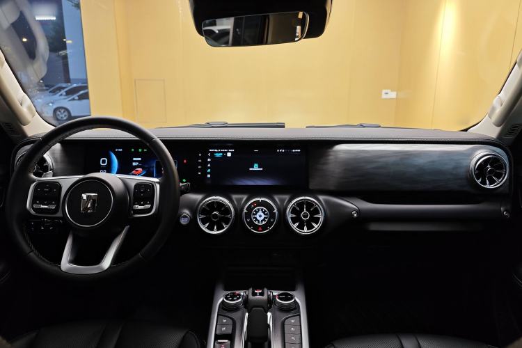 Used Tank 300 2021 City Edition 2.0T—Truly Stylish Interior 9