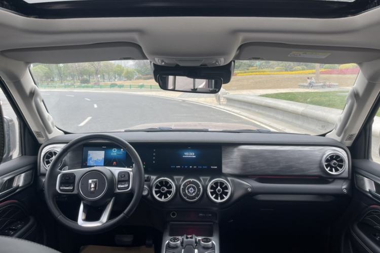 Used Tank 300 2021 City Edition 2.0T—Truly Stylish Interior 9