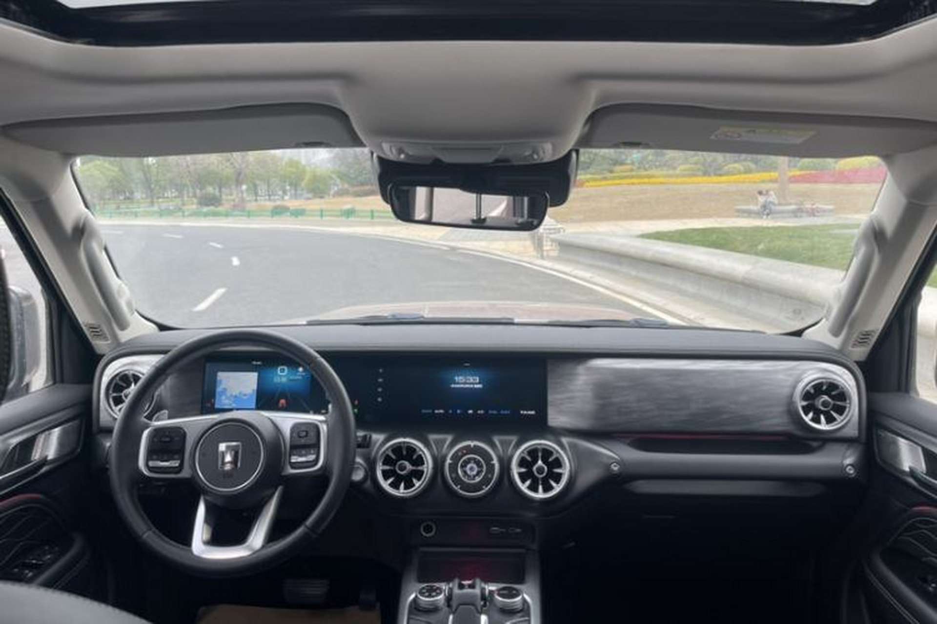 Used Tank 300 2021 City Edition 2.0T—Truly Stylish Interior 9