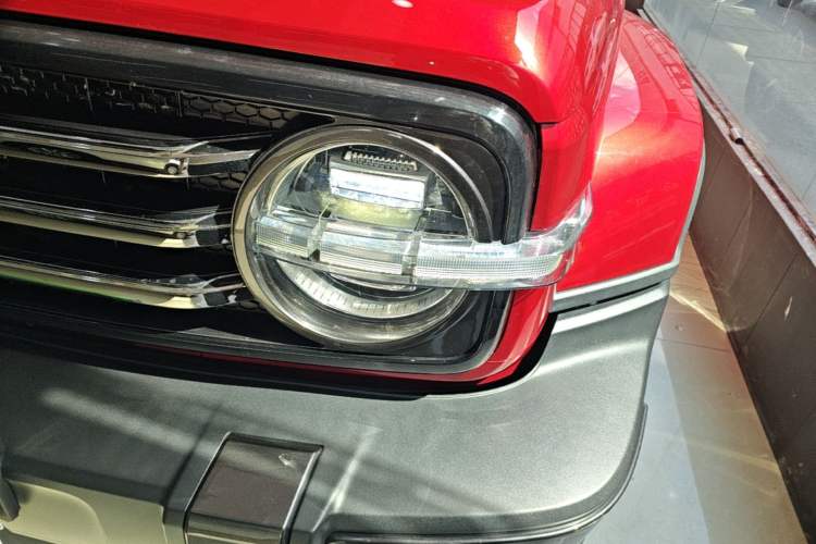 Used Tank 300 2021 City Edition 2.0T—Truly Stylish Left Front Headlight
