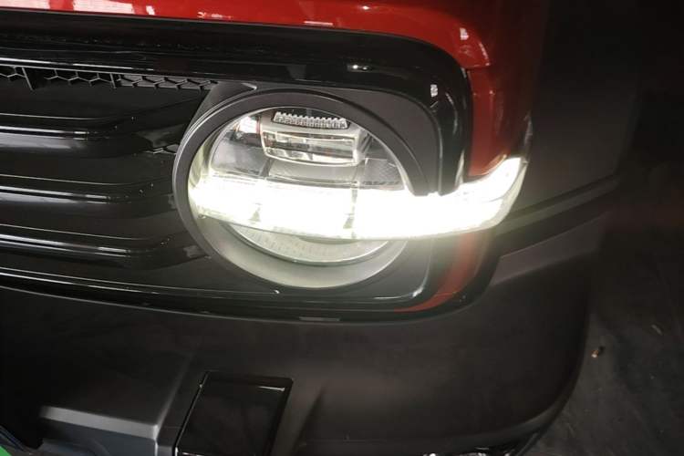 Used Tank 300 2021 Off-Road Edition 2.0T Conqueror Left Front Headlight