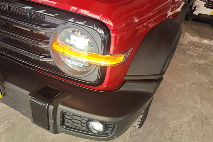 Used Tank 300 2021 Off-Road Edition 2.0T Challenger Left Front Headlight