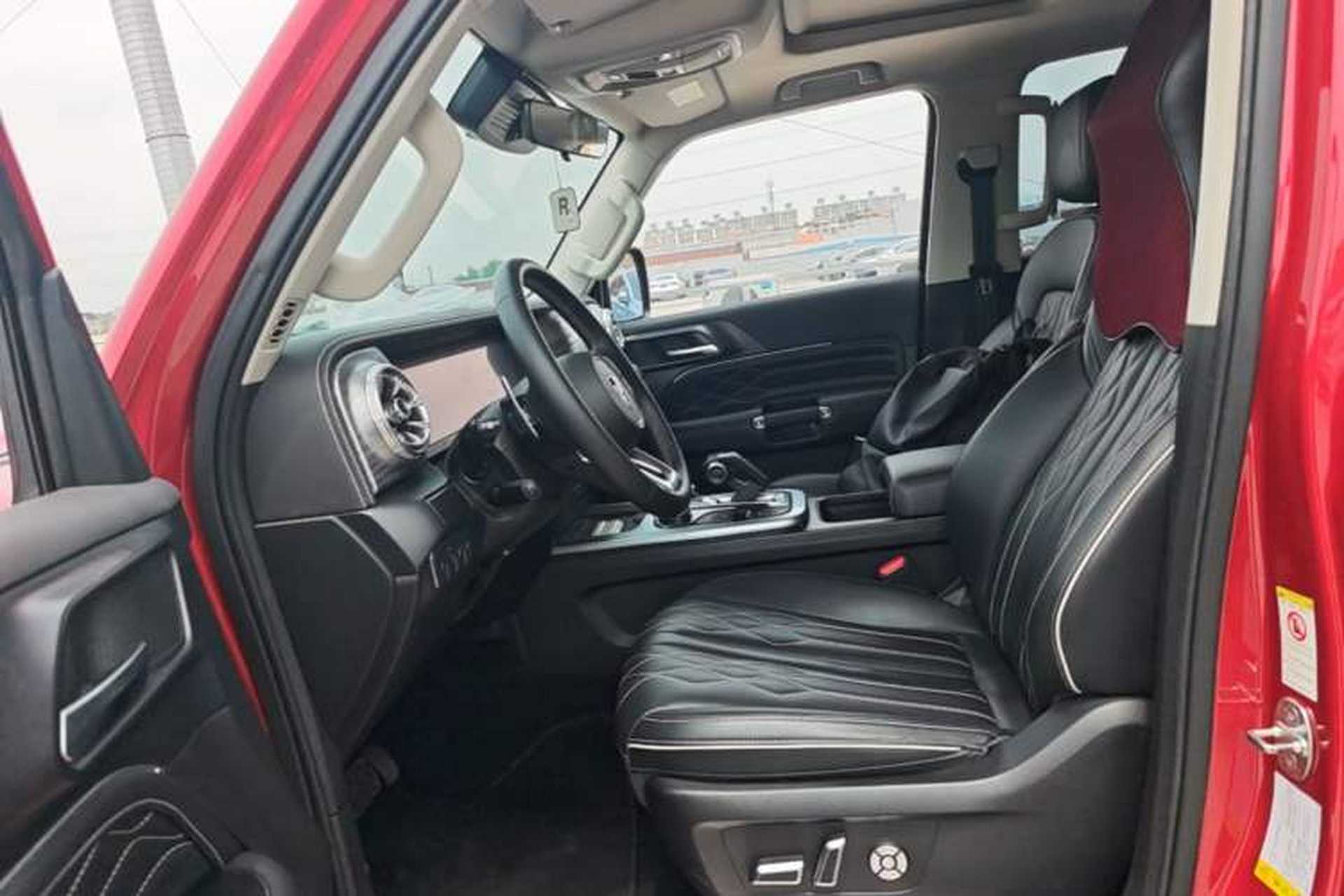 Used Tank 300 2021 Off-Road Edition 2.0T Challenger Left Front Seat