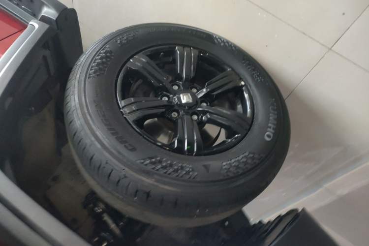 Used Tank 300 2021 Off-Road Edition 2.0T Challenger Left Front Wheel Hub