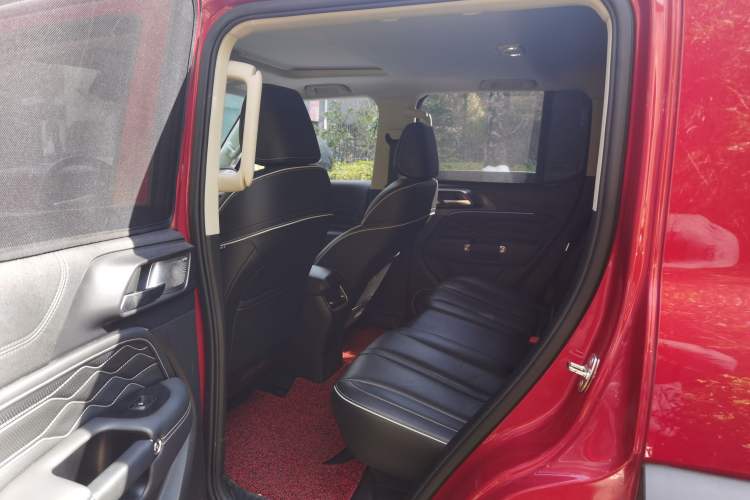 Used Tank 300 2021 Off-Road Edition 2.0T Conqueror Left Rear Seat