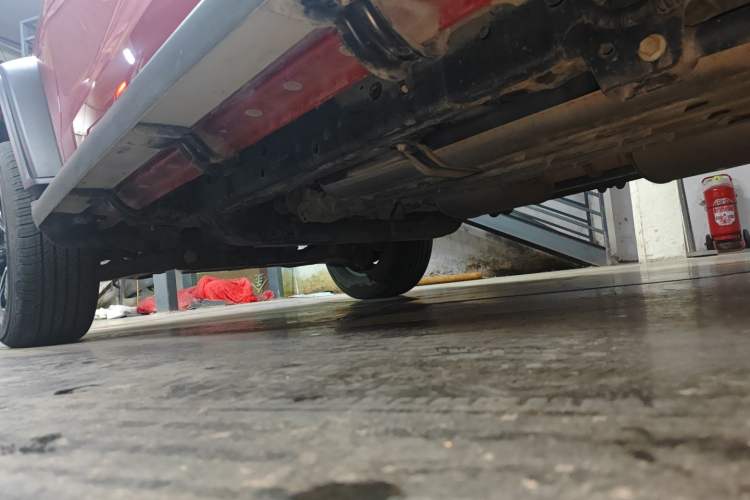 Used Tank 300 2021 Off-Road Edition 2.0T Challenger Left Side Sill