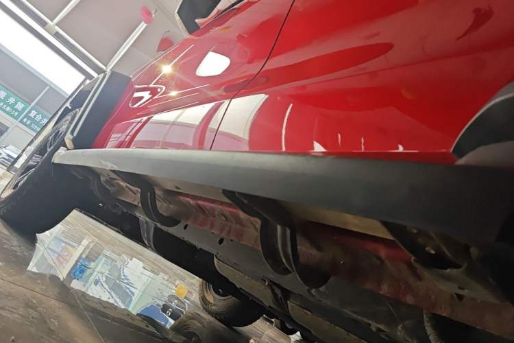 Used Tank 300 2021 Off-Road Edition 2.0T Challenger Left Side Sill