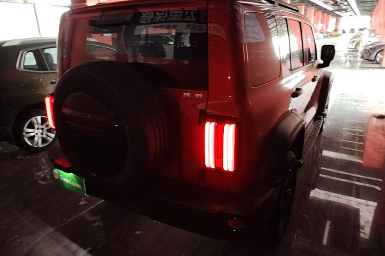 Used Tank 300 2021 Off-Road Edition 2.0T Conqueror Rear Right 45 Deg