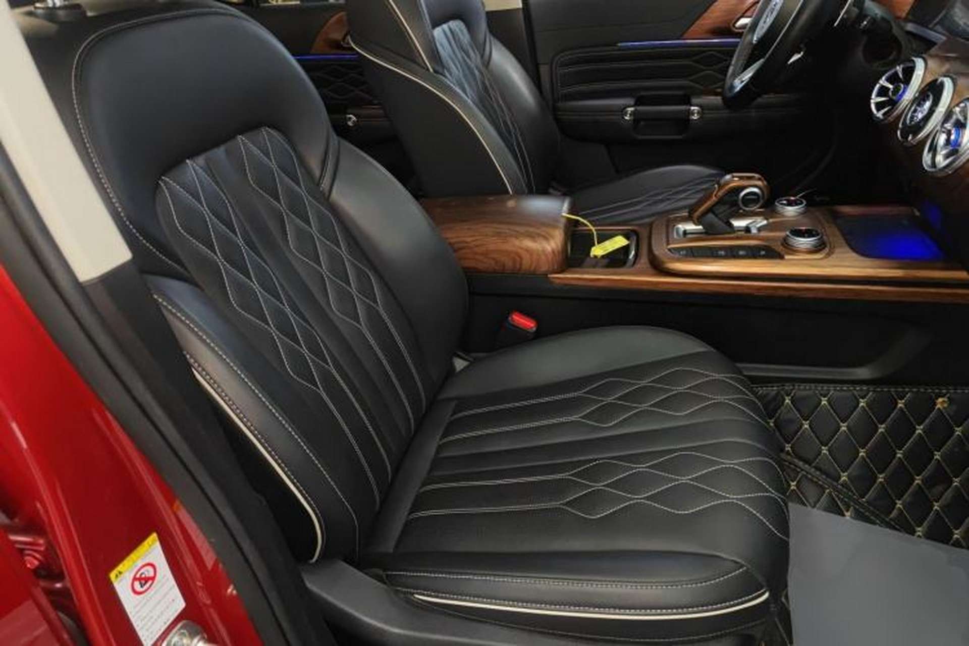Used Tank 300 2021 Off-Road Edition 2.0T Challenger Right Front Seat