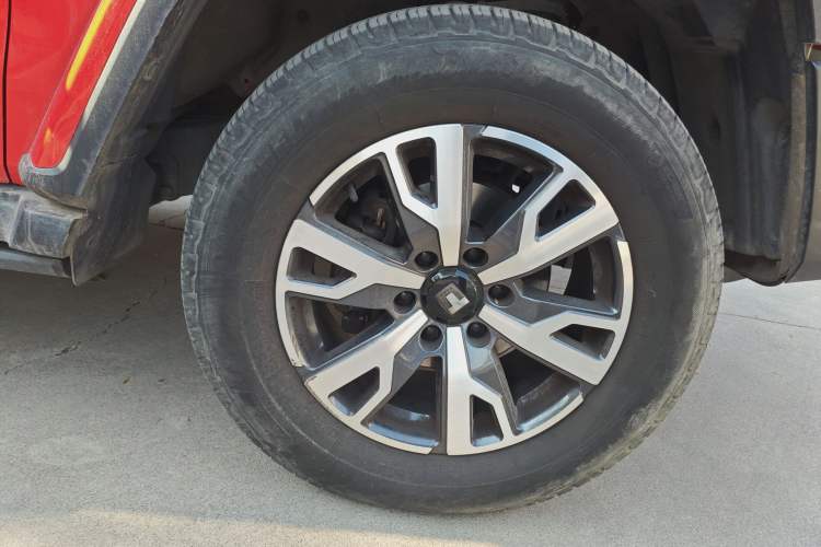 Used Tank 300 2021 City Edition 2.0T—Truly Stylish Right Front Wheel Hub