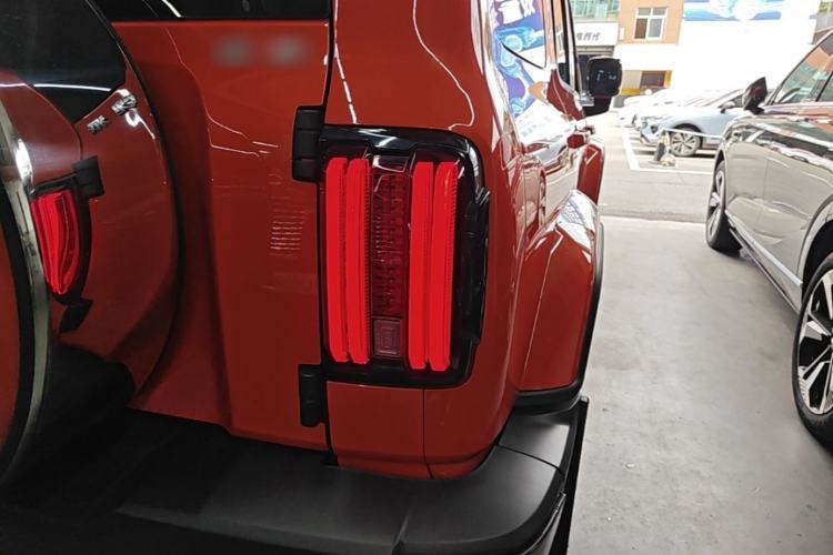 Used Tank 300 2021 City Edition 2.0T—Truly Stylish Right Rear Taillight
