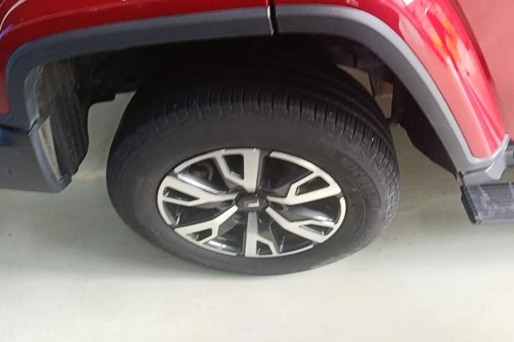 Used Tank 300 2021 City Edition 2.0T—Truly Stylish Right Rear Wheel Hub