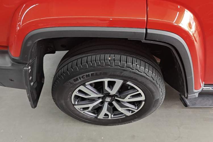 Used Tank 300 2021 City Edition 2.0T—Truly Stylish Right Rear Wheel Hub