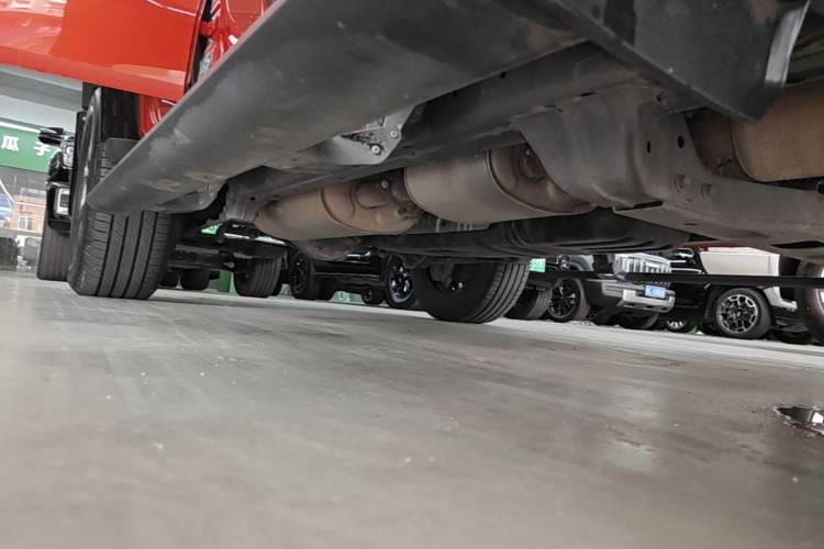 Used Tank 300 2021 City Edition 2.0T—Truly Stylish Right Side Sill