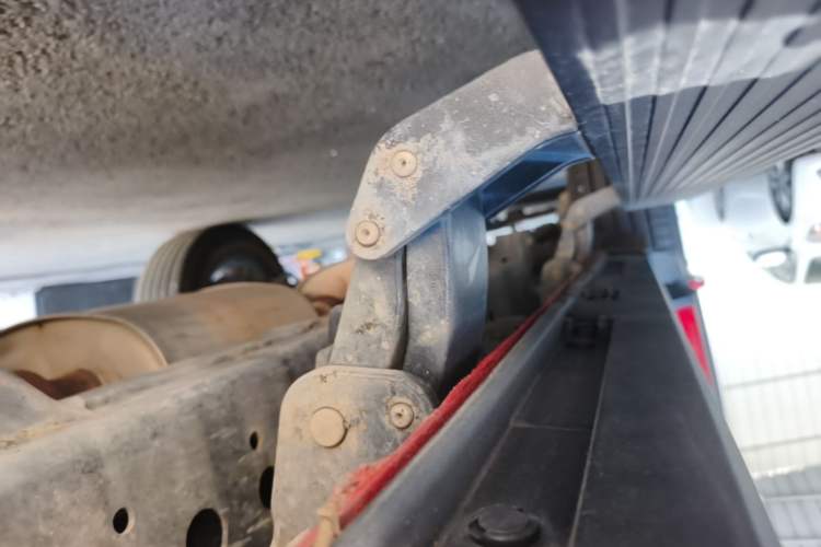 Used Tank 300 2021 City Edition 2.0T—Truly Stylish Right Side Sill