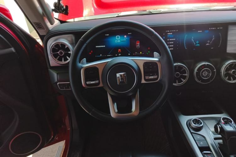 Used Tank 300 2021 City Edition 2.0T—Truly Stylish Steering Wheel