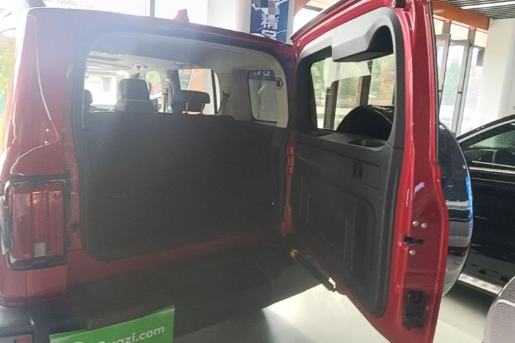 Used Tank 300 2021 City Edition 2.0T—Truly Stylish Trunk