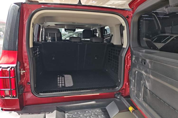 Used Tank 300 2021 City Edition 2.0T—Truly Stylish Trunk