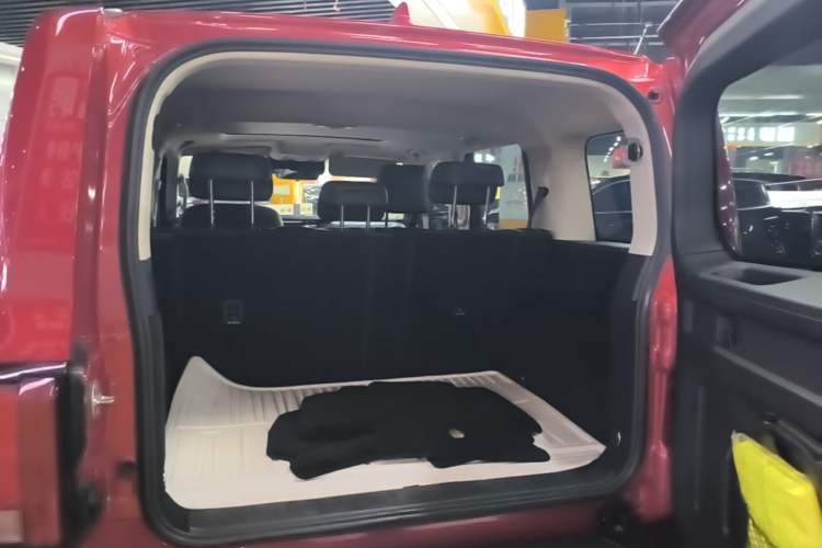 Used Tank 300 2021 Off-Road Edition 2.0T Conqueror Trunk