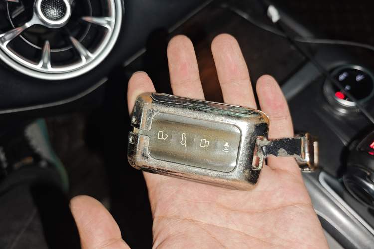 Used Tank 300 2021 Off-Road Edition 2.0T Conqueror Vehicle Key