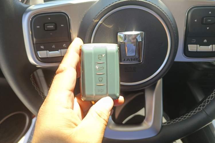 Used Tank 300 2021 City Edition 2.0T—Truly Stylish Vehicle Key