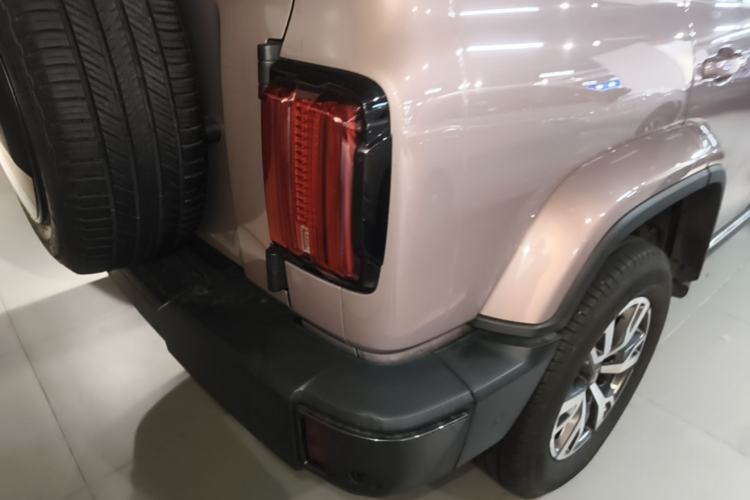 Used Tank 300 2021 City Edition 2.0T—Truly Stylish Right Rear Taillight