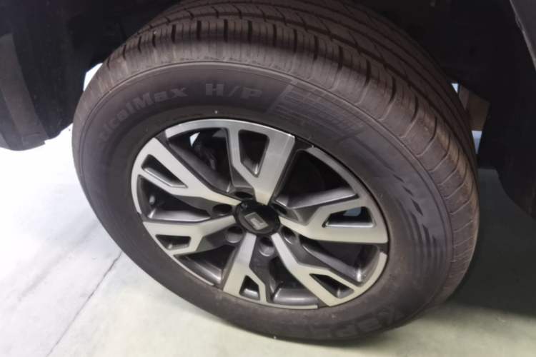 Used Tank 300 2021 City Edition 2.0T—Truly Stylish Right Rear Wheel Hub