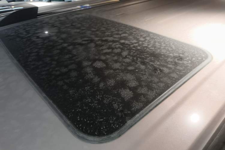 Used Tank 300 2021 City Edition 2.0T—Truly Stylish Roof