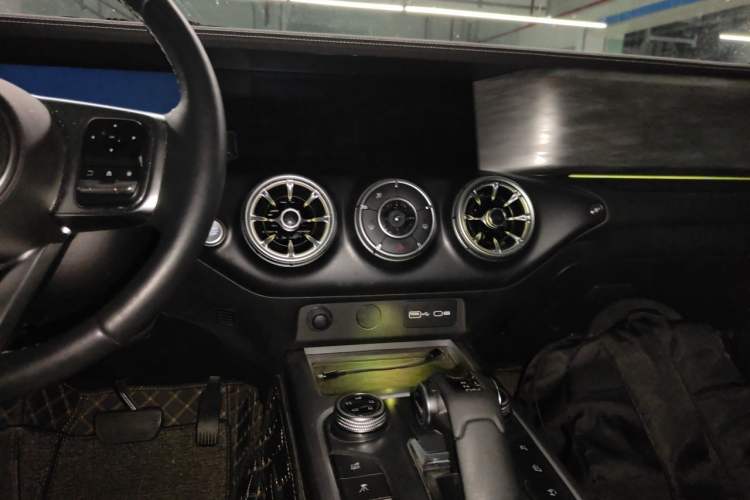 Used Tank 300 2021 Off-Road Edition 2.0T Conqueror Audio And AC Panel