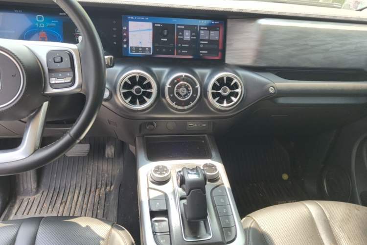 Used Tank 300 2021 Off-Road Edition 2.0T Conqueror Audio And AC Panel