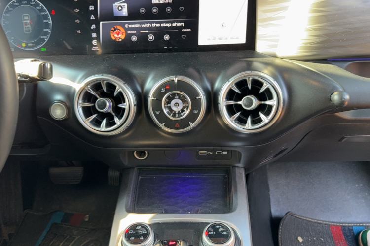 Used Tank 300 2021 Off-Road Edition 2.0T Conqueror Audio And AC Panel