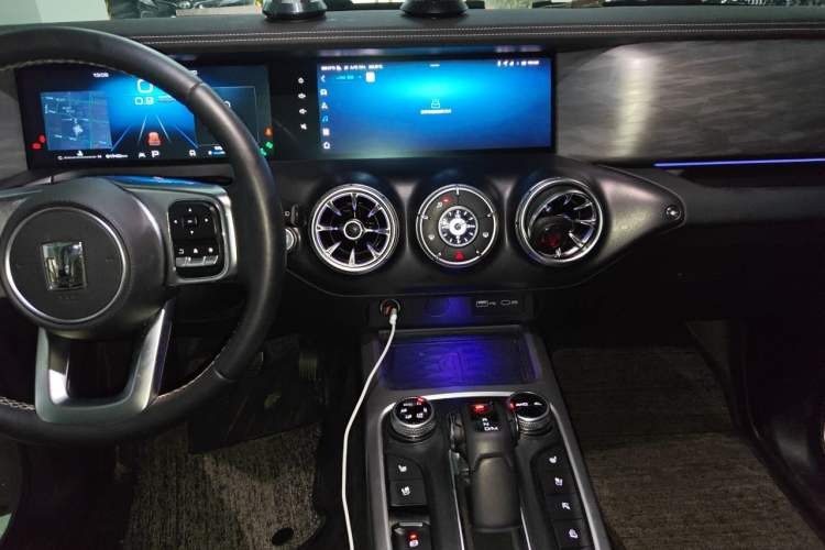 Used Tank 300 2021 City Edition 2.0T—Truly Stylish Audio And AC Panel