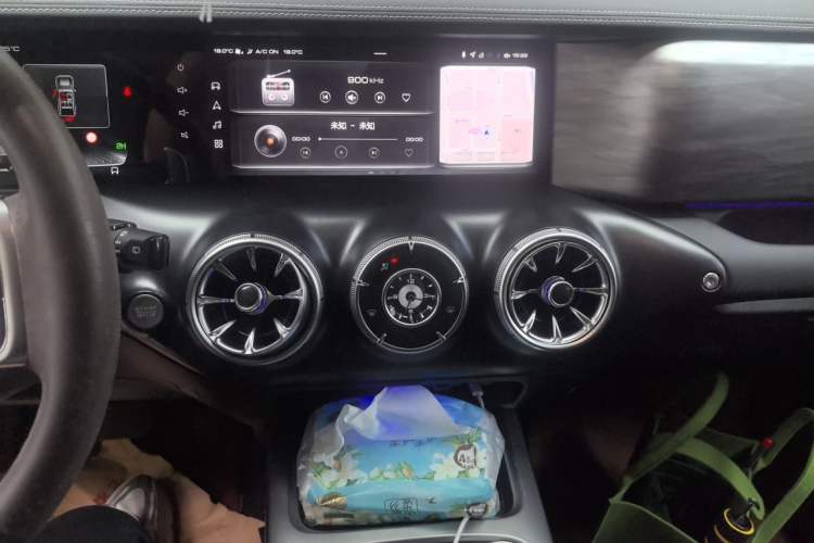 Used Tank 300 2021 Off-Road Edition 2.0T Conqueror Audio And AC Panel