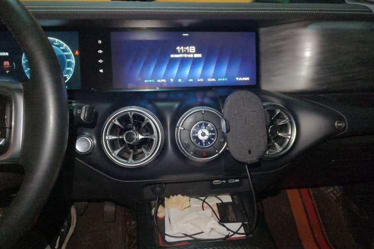 Used Tank 300 2021 Off-Road Edition 2.0T Challenger Audio And AC Panel
