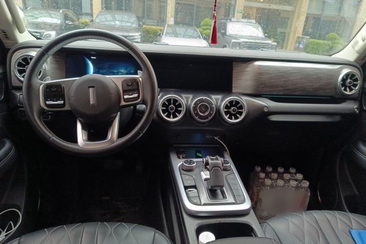 Used Tank 300 2021 Off-Road Edition 2.0T Challenger Center Console