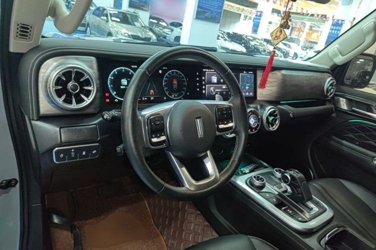 Used Tank 300 2021 Off-Road Edition 2.0T Conqueror Center Console