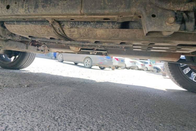 Used Tank 300  Chassis Rear Left