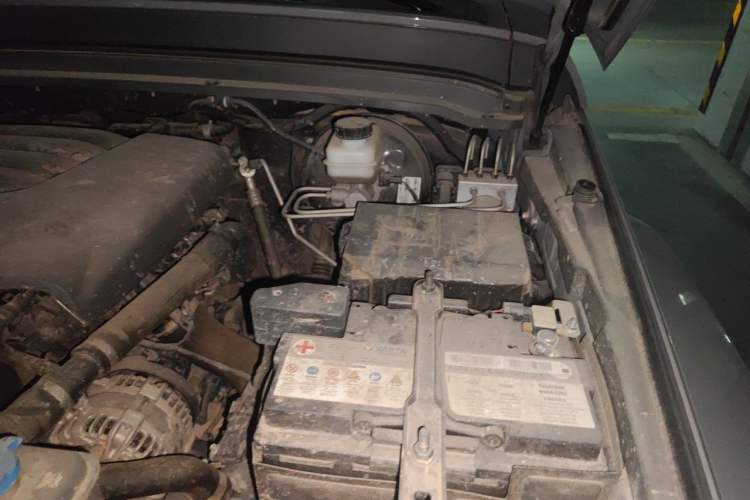 Used Tank 300 2021 City Edition 2.0T—Truly Stylish Engine Bay Left