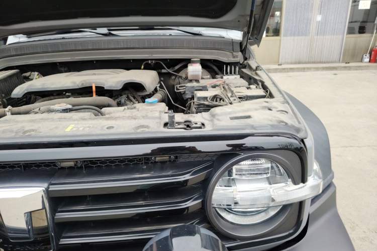Used Tank 300 2021 Off-Road Edition 2.0T Conqueror Engine Bay Left